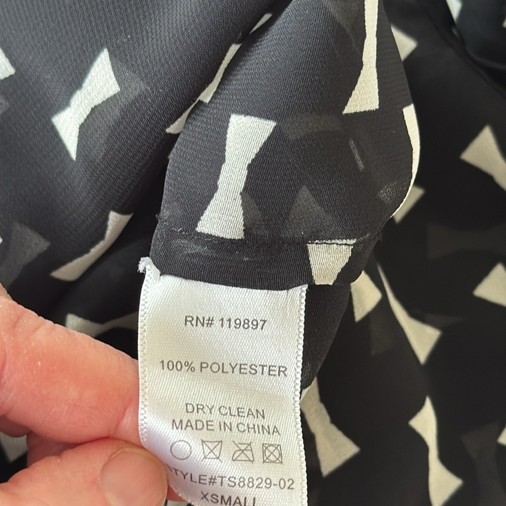 COLLECTIVE CONCEPTS sheer blouse top size XS black cream white longsleeve - Picture 6 of 6
